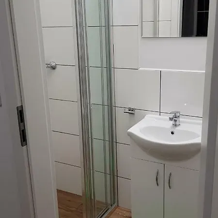Apartament Nr 15 - 2 Pokoje Z Prywatnymi Lazienkami Centrum Poznaň Exteriér fotografie